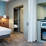 호텔 Novotel Centre