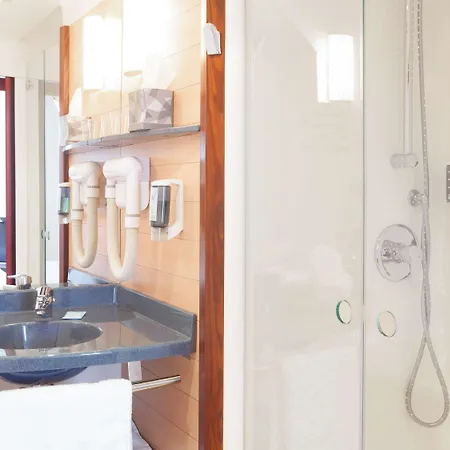 酒店 南希中心诺富特套房酒店 4*