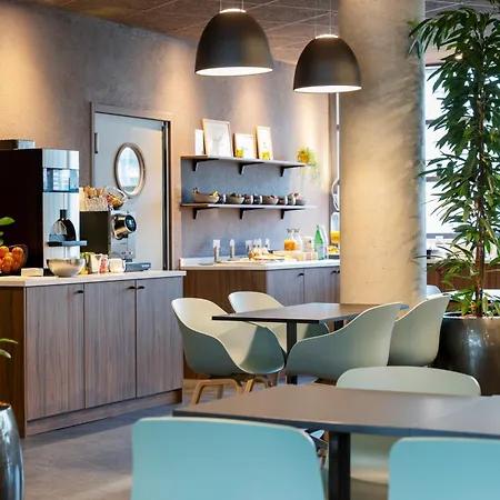 Ξενοδοχείο Novotel Centre 4*