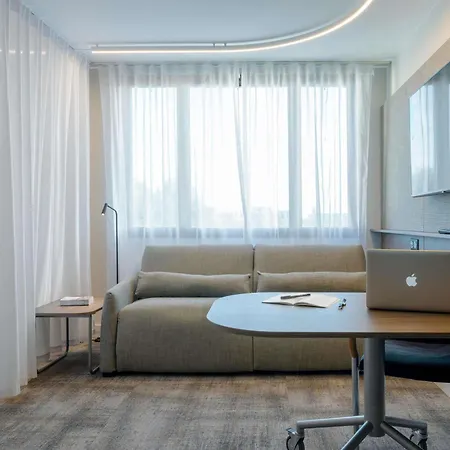 Hotel Novotel Centre 4*