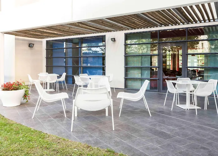 أجنحة نوفوتيل Centre