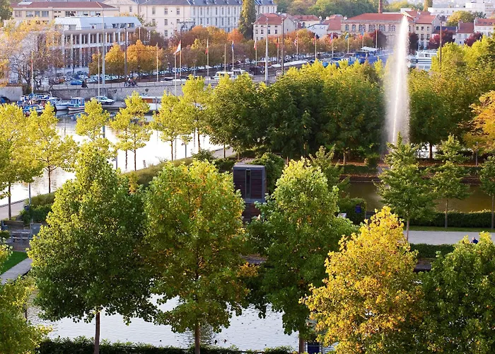 Novotel Centre Hotel 4*