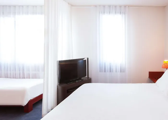 أجنحة نوفوتيل Centre