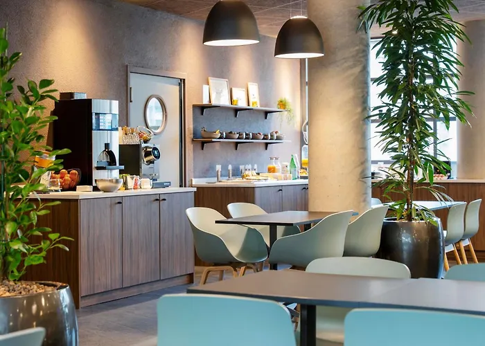 Novotel Centre Hotel